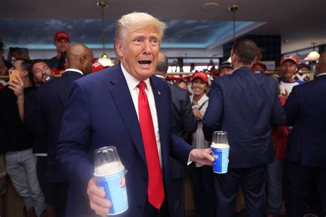 trump at dairy queen|Trump Doesnt Know What A Dairy Queen Blizzard Is; Analysts。